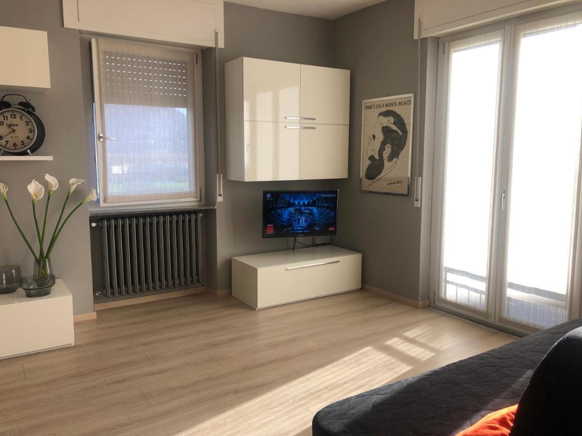 "La Bella Della Cappuccina" Casa Con Parcheggio Interno Gratuito Apartment Domodossola Exterior photo