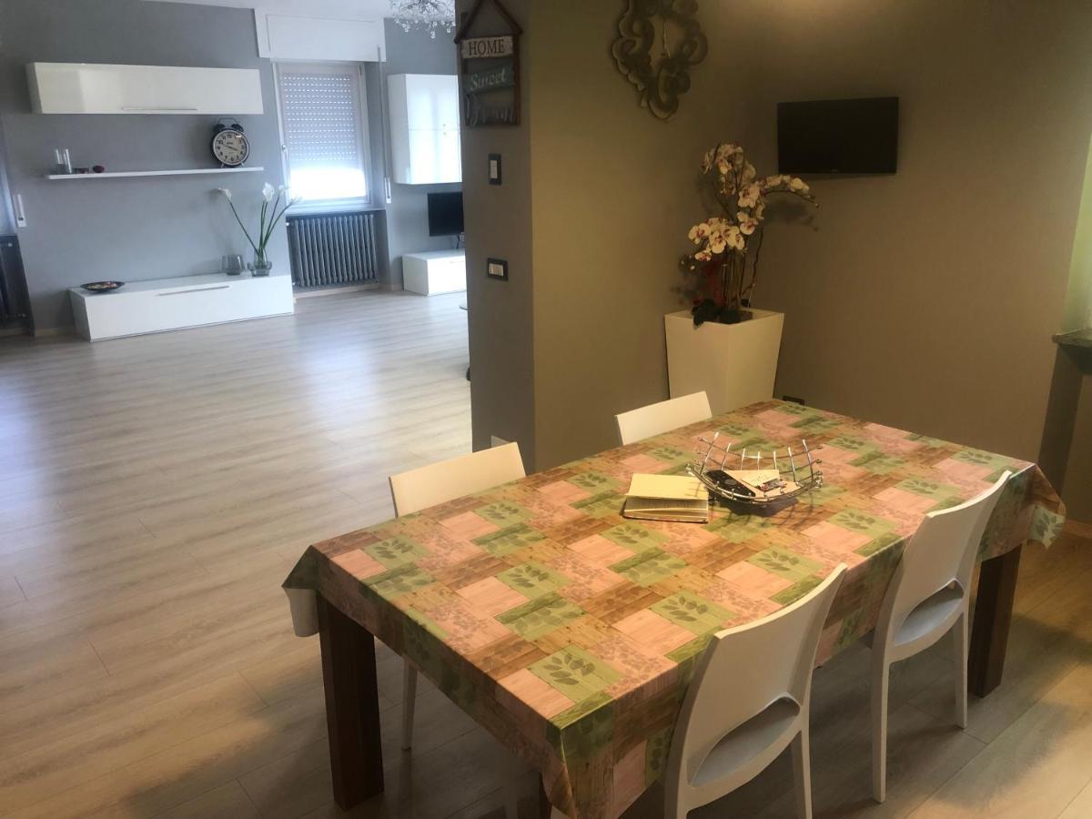 "La Bella Della Cappuccina" Casa Con Parcheggio Interno Gratuito Apartment Domodossola Exterior photo